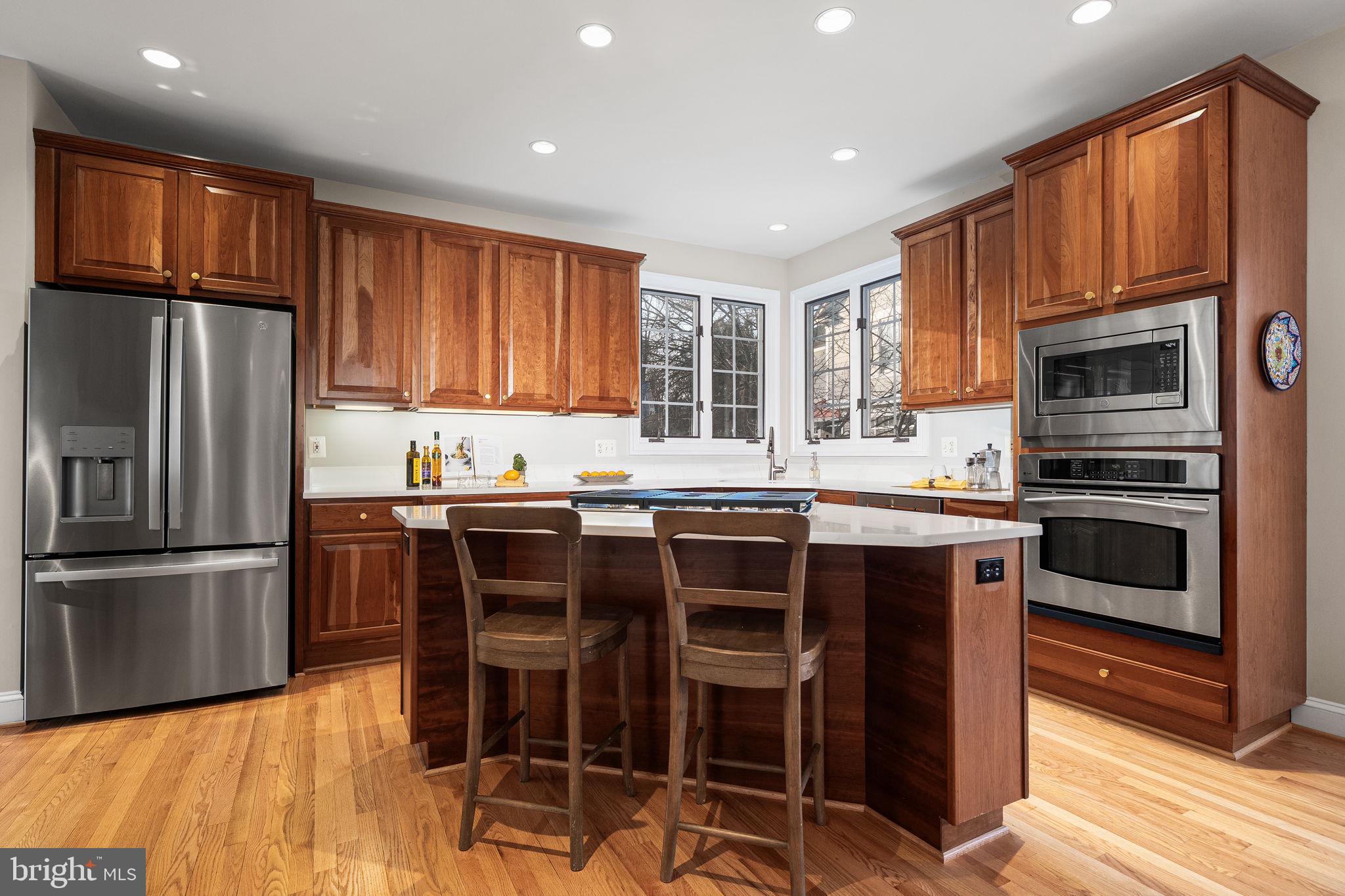 BERKSHIRE OAKWOOD - Residential