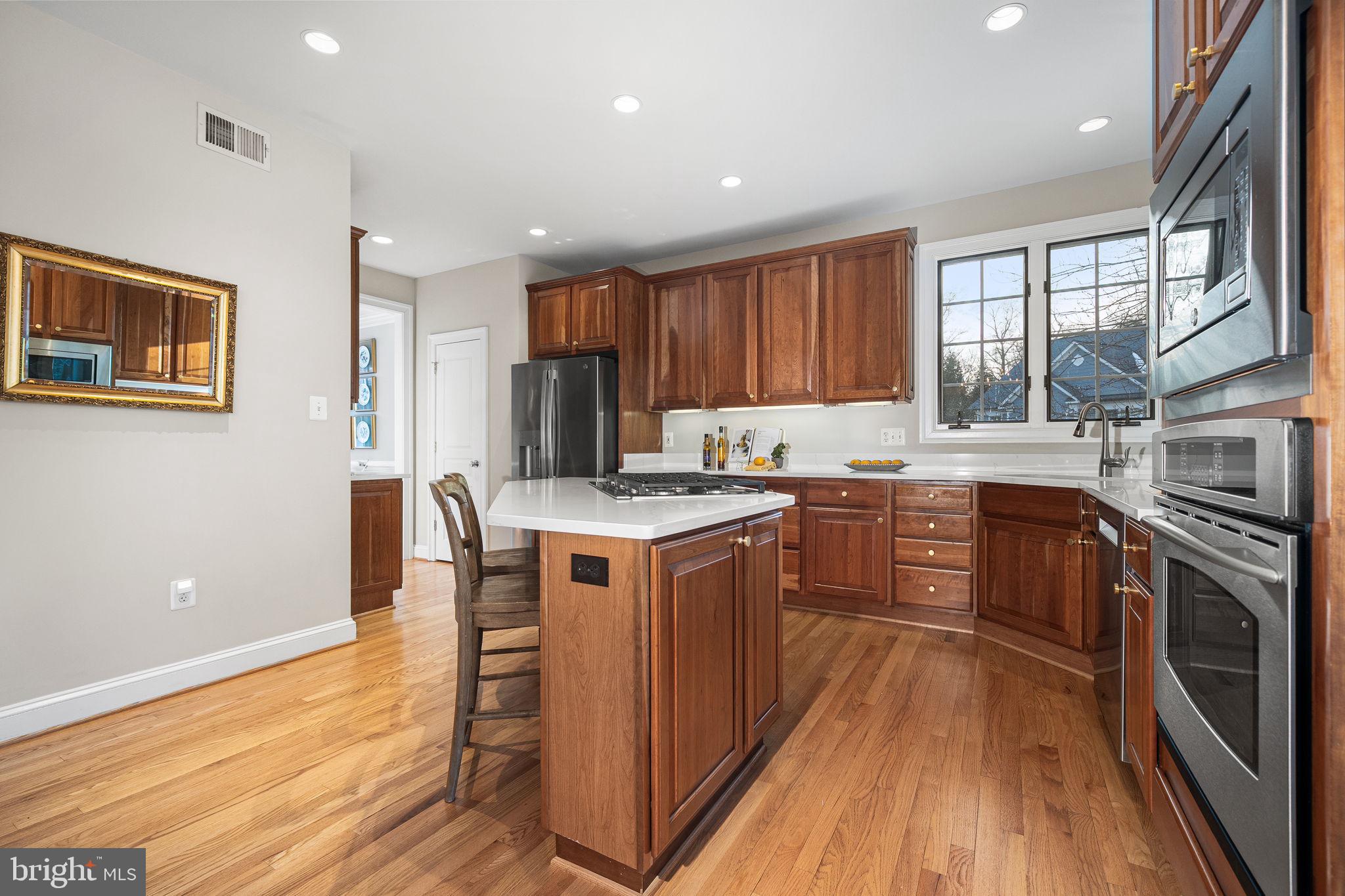 BERKSHIRE OAKWOOD - Residential