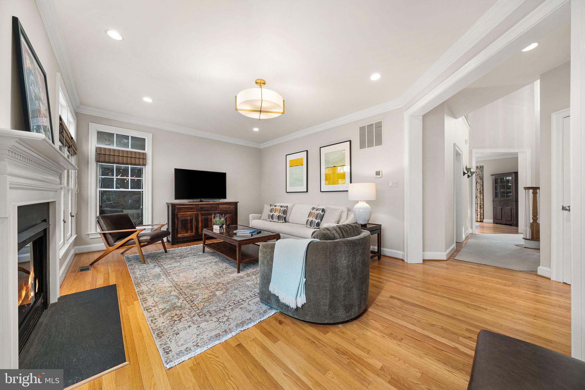 BERKSHIRE OAKWOOD - Residential