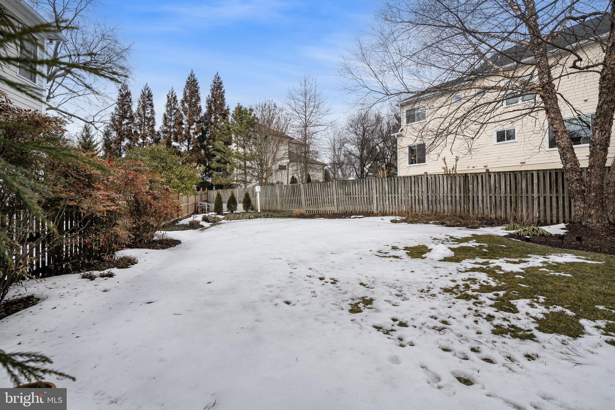 BERKSHIRE OAKWOOD - Residential