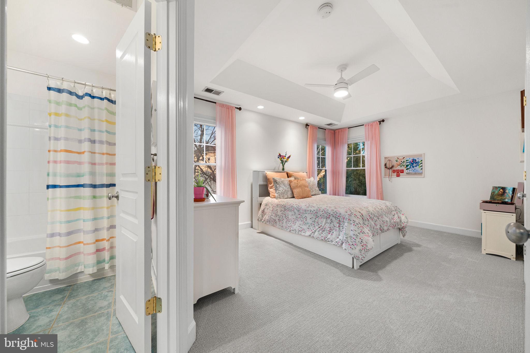 BERKSHIRE OAKWOOD - Residential