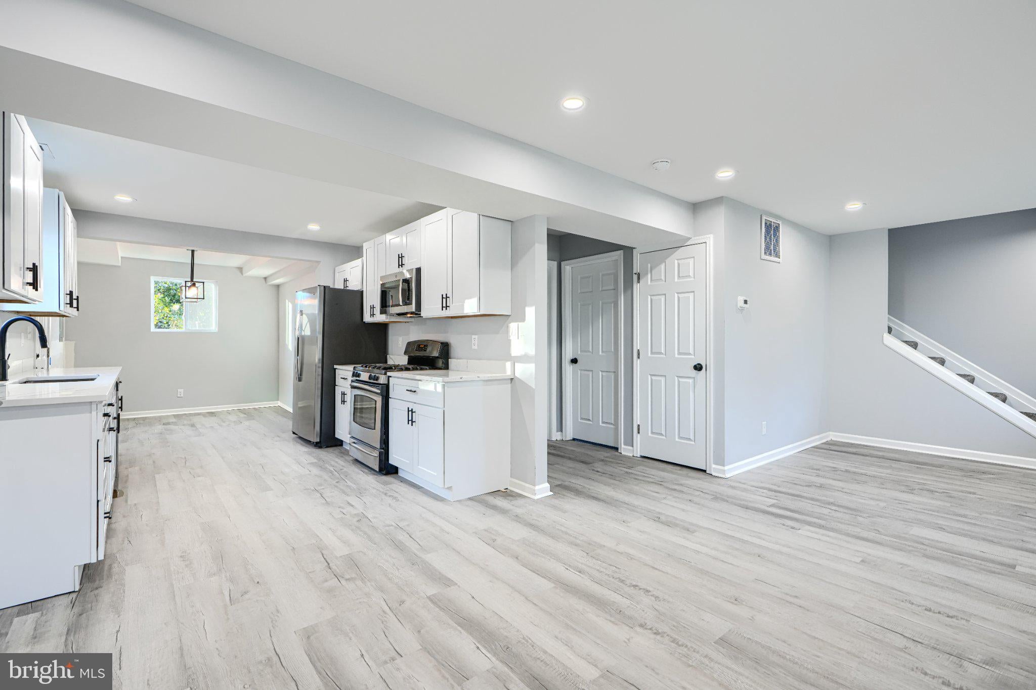 9 AVENAL ROAD