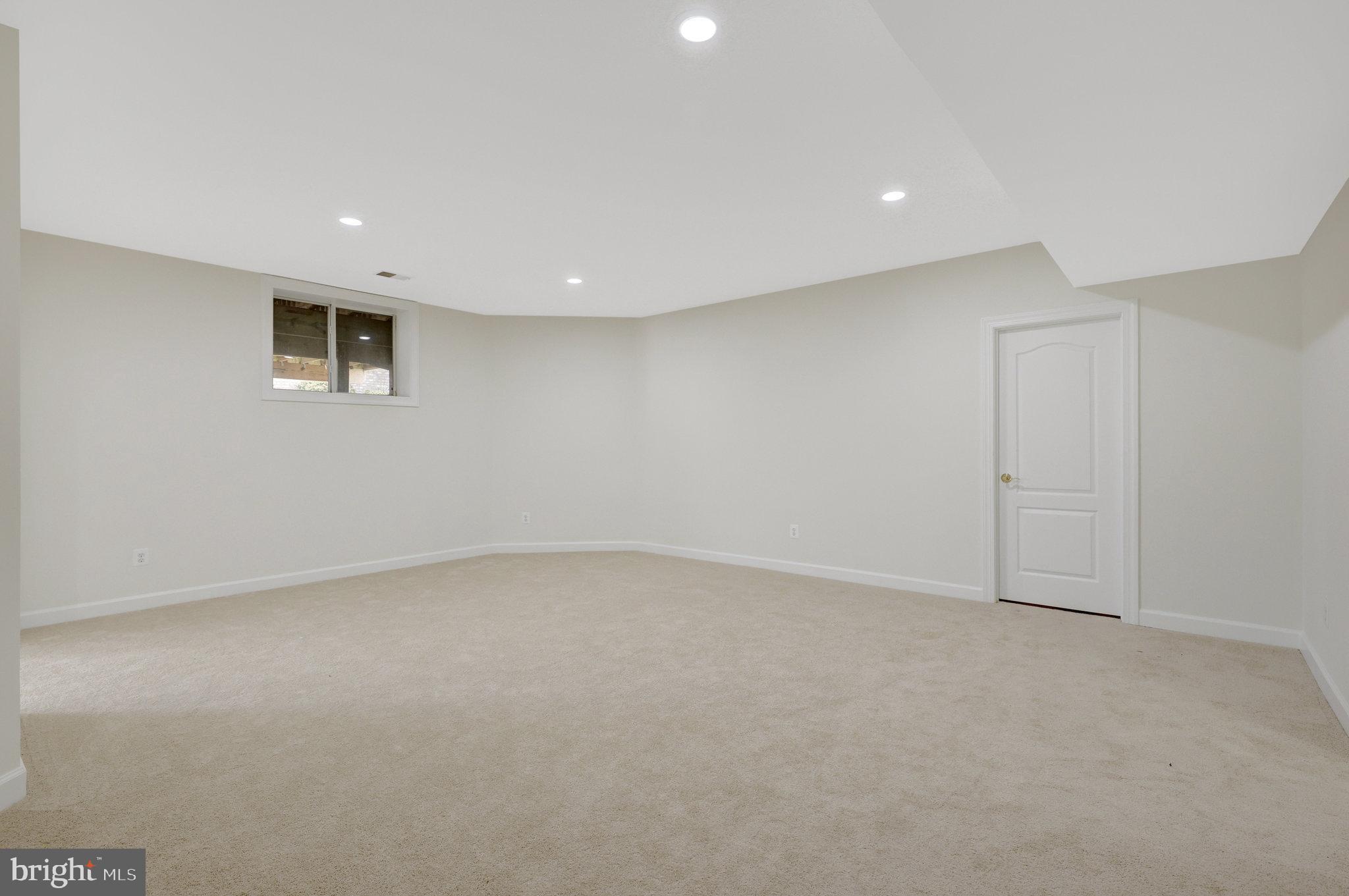 LAKE MANASSAS - Residential