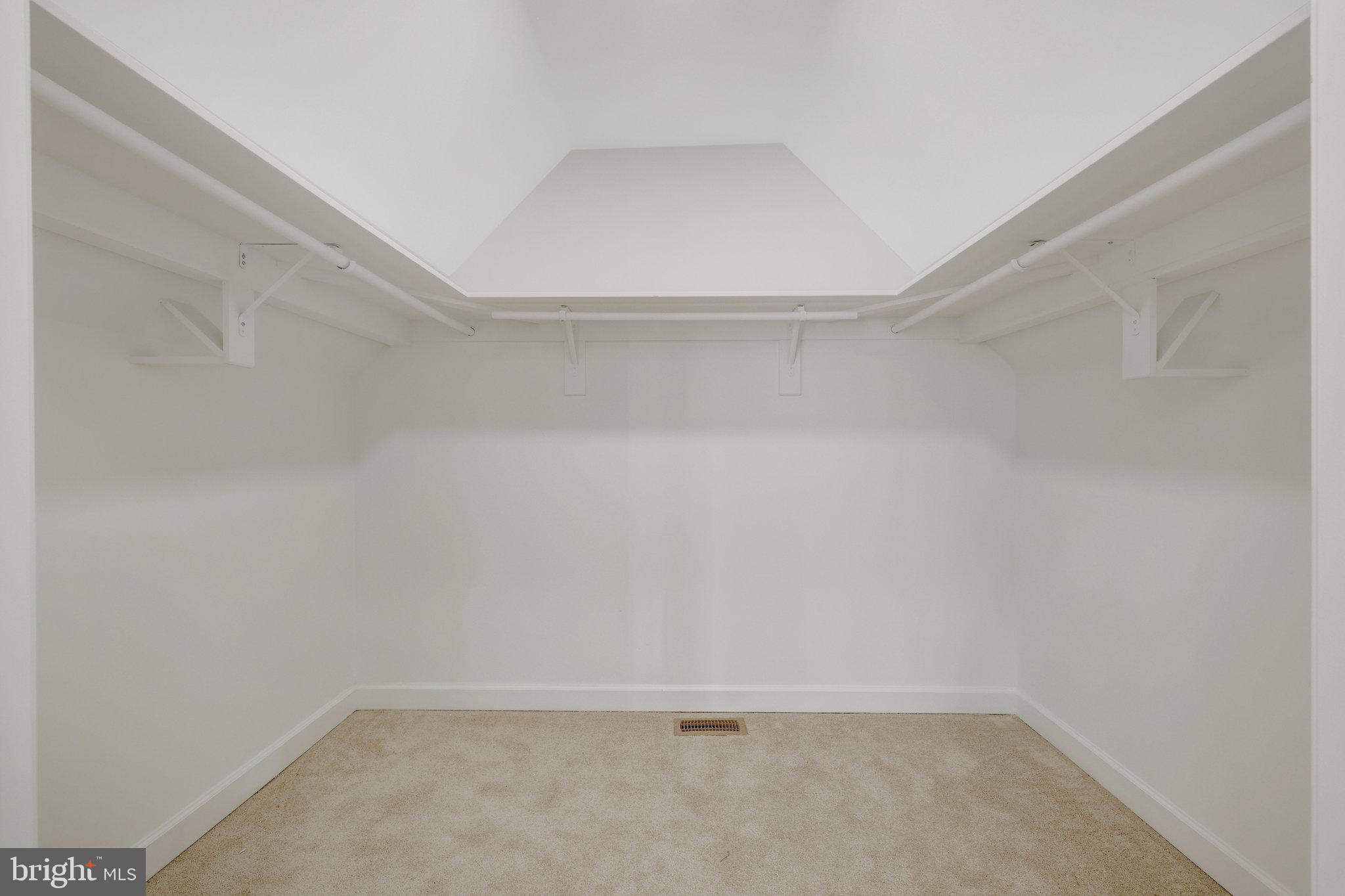 LAKE MANASSAS - Residential