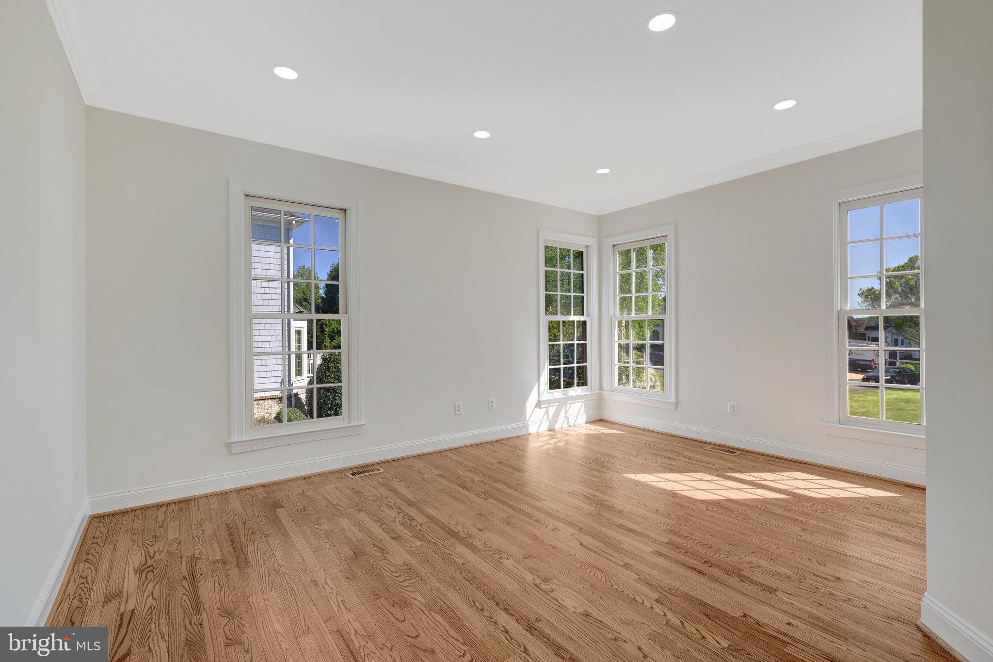 LAKE MANASSAS - Residential