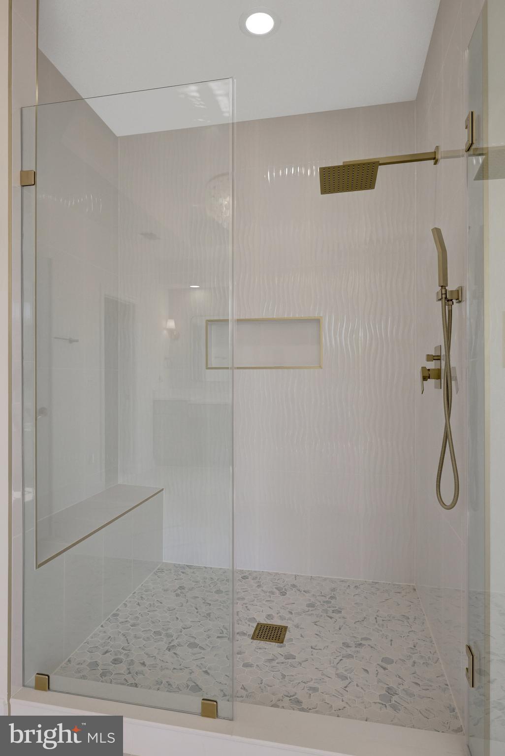 LAKE MANASSAS - Residential