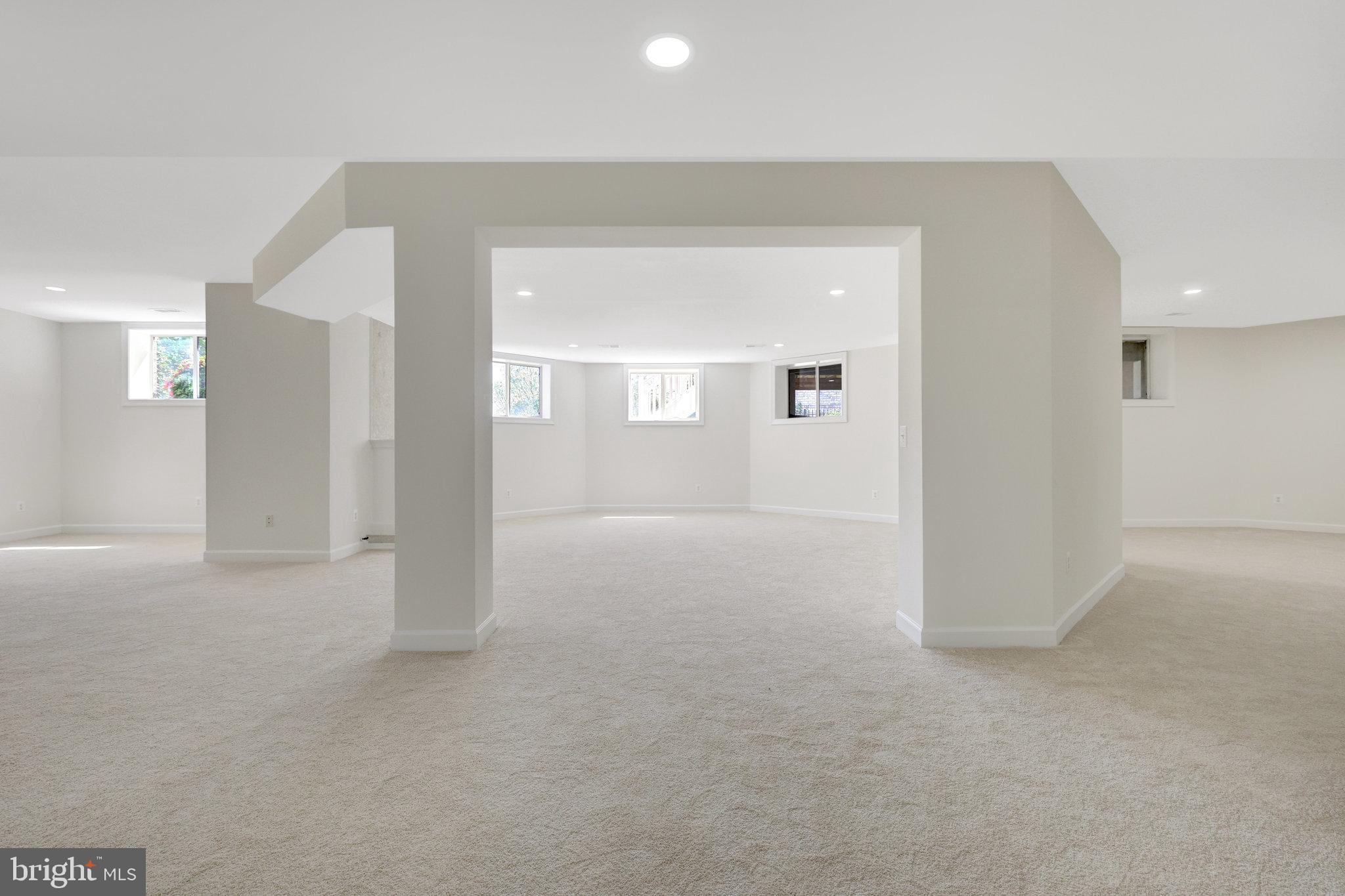 LAKE MANASSAS - Residential