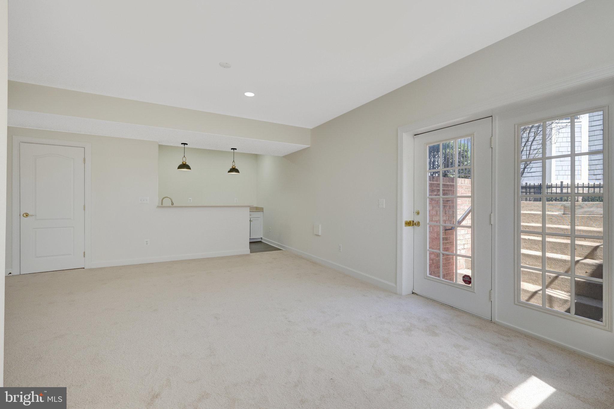 LAKE MANASSAS - Residential