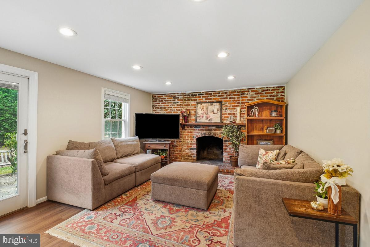 WHETSTONE - Residential