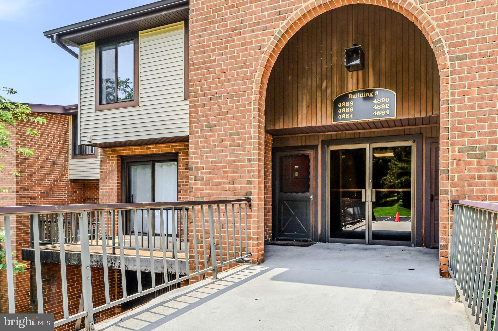 4886 W BRIGANTINE COURT 4886