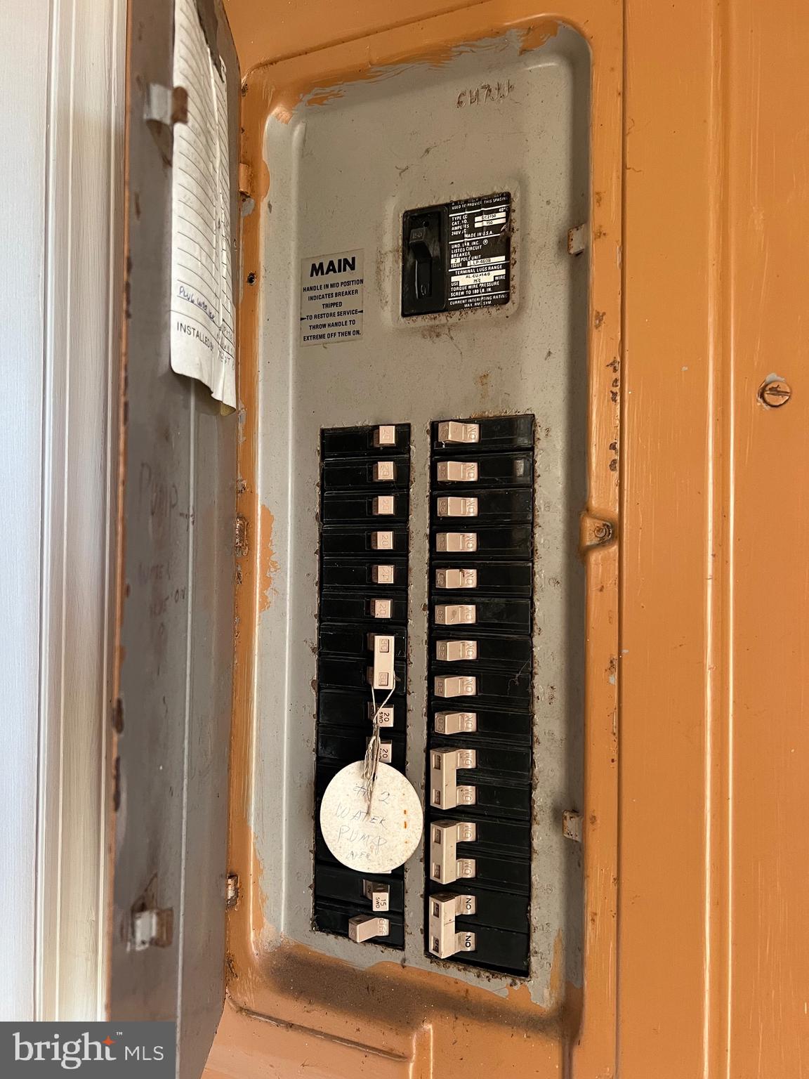 OLD FIELDS OWNERS ASSOCIATION - Residential