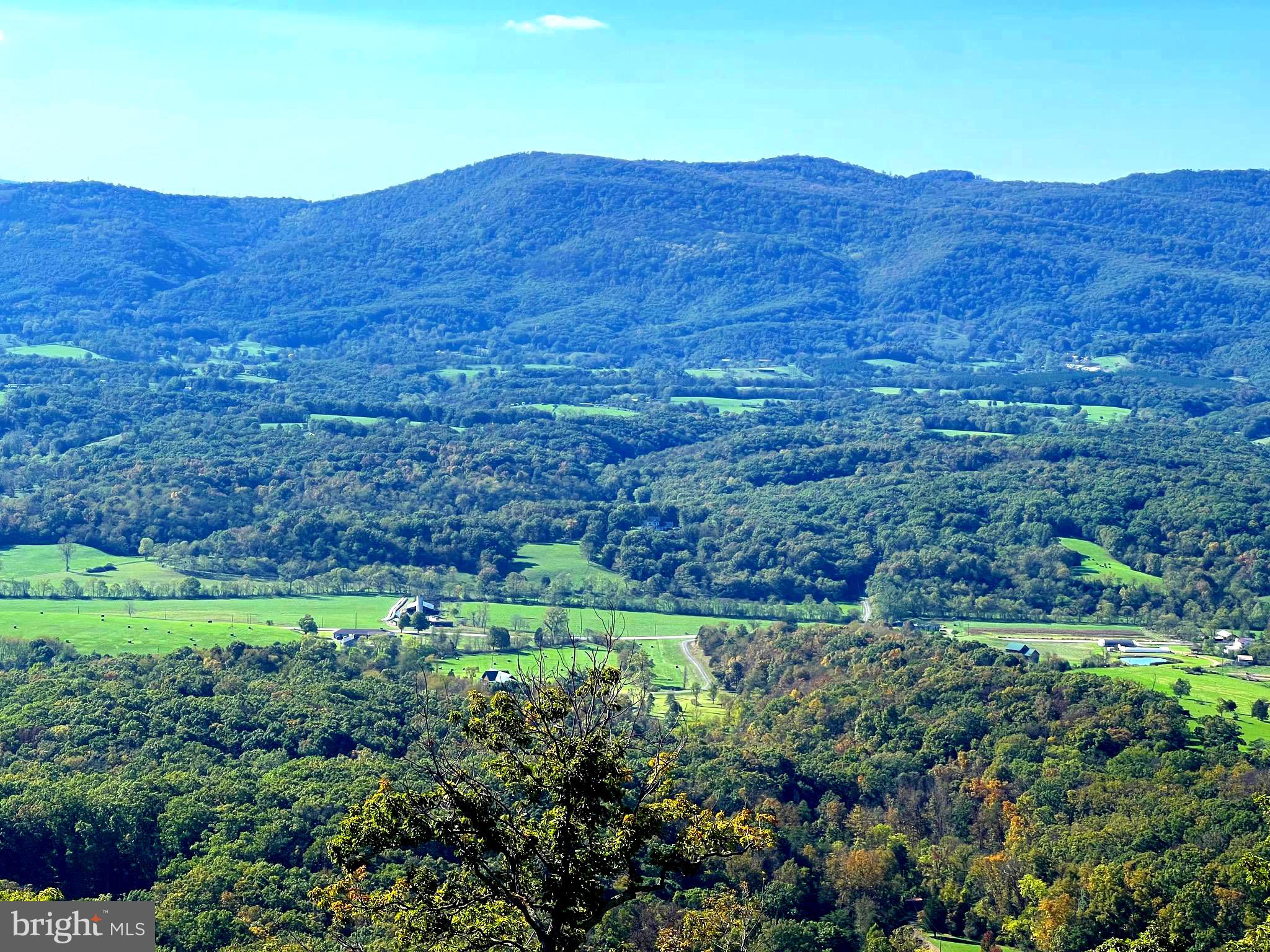 OLD FIELDS OWNERS ASSOCIATION - Residential