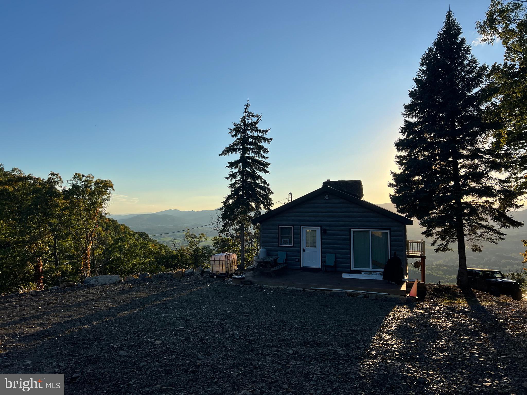 OLD FIELDS OWNERS ASSOCIATION - Residential