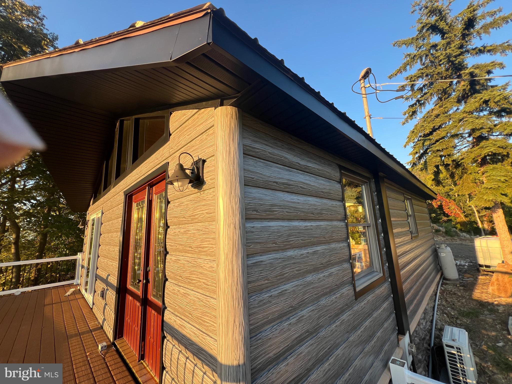 OLD FIELDS OWNERS ASSOCIATION - Residential