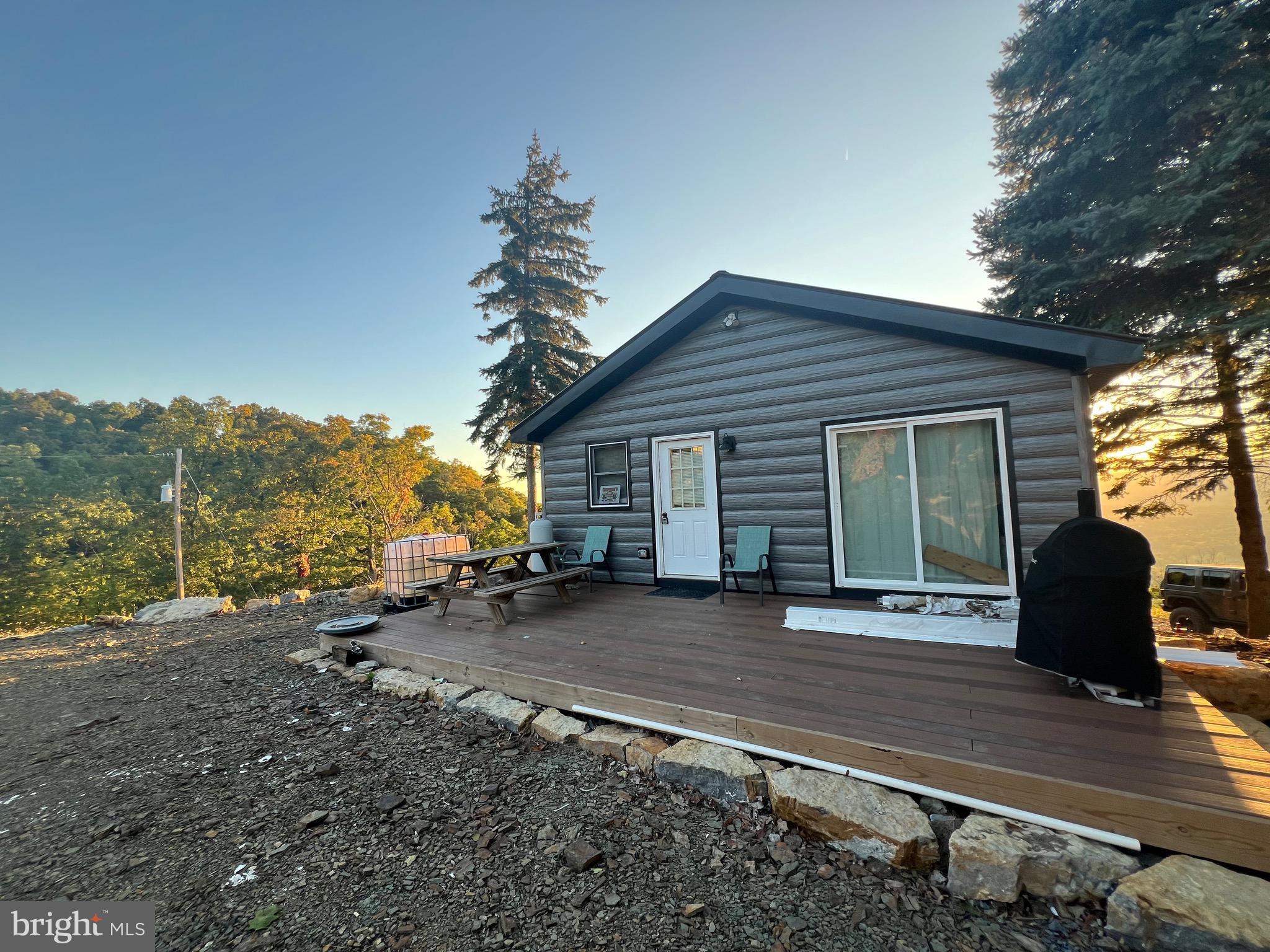 OLD FIELDS OWNERS ASSOCIATION - Residential