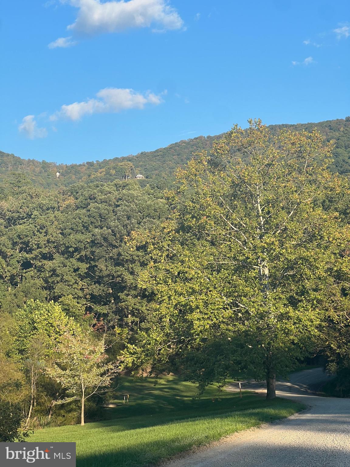 OLD FIELDS OWNERS ASSOCIATION - Residential