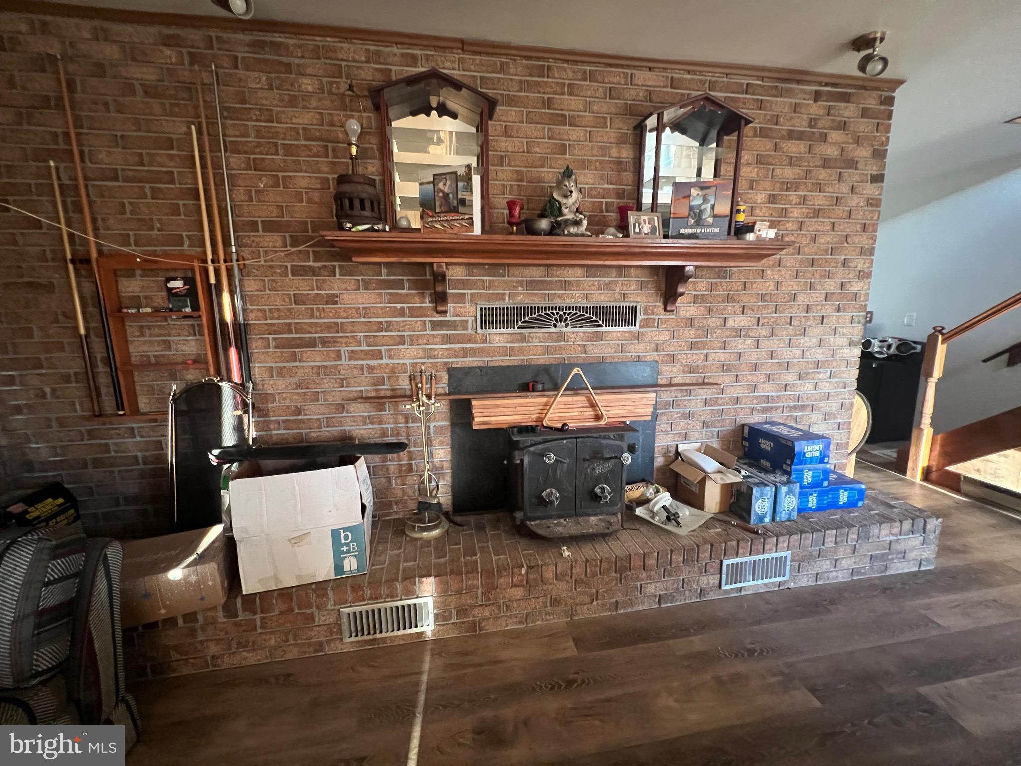 OLD FIELDS OWNERS ASSOCIATION - Residential