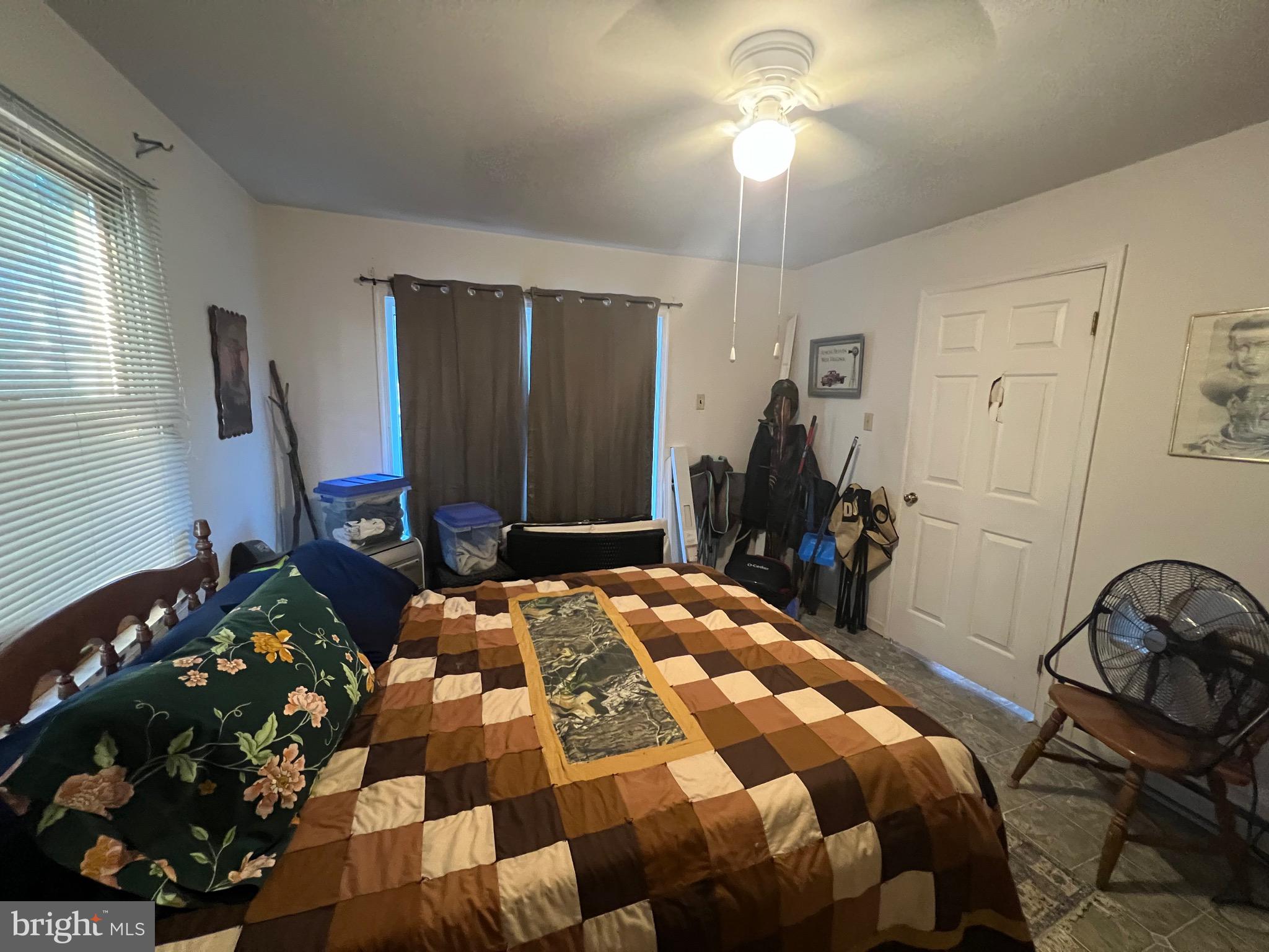 OLD FIELDS OWNERS ASSOCIATION - Residential