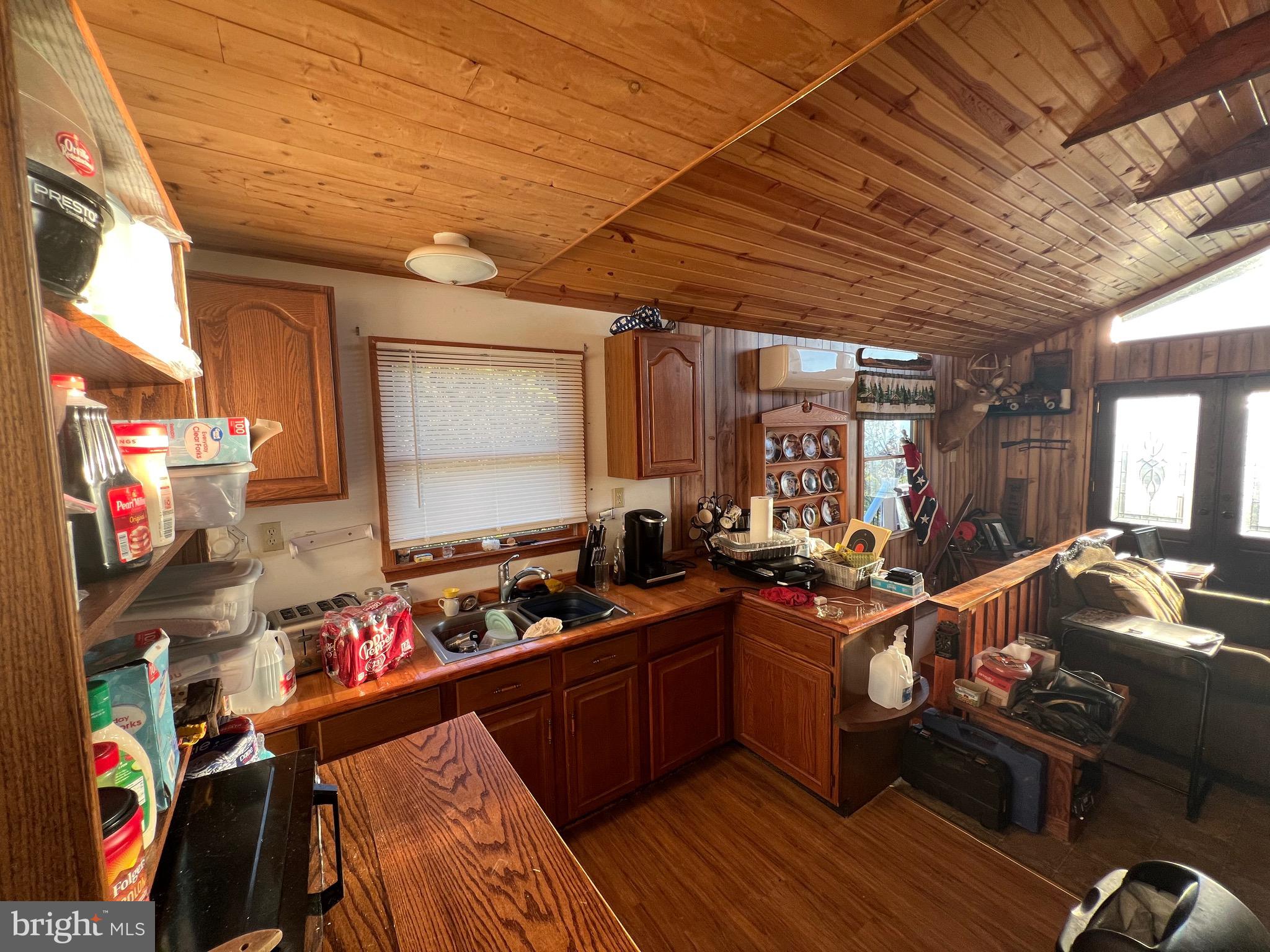 OLD FIELDS OWNERS ASSOCIATION - Residential