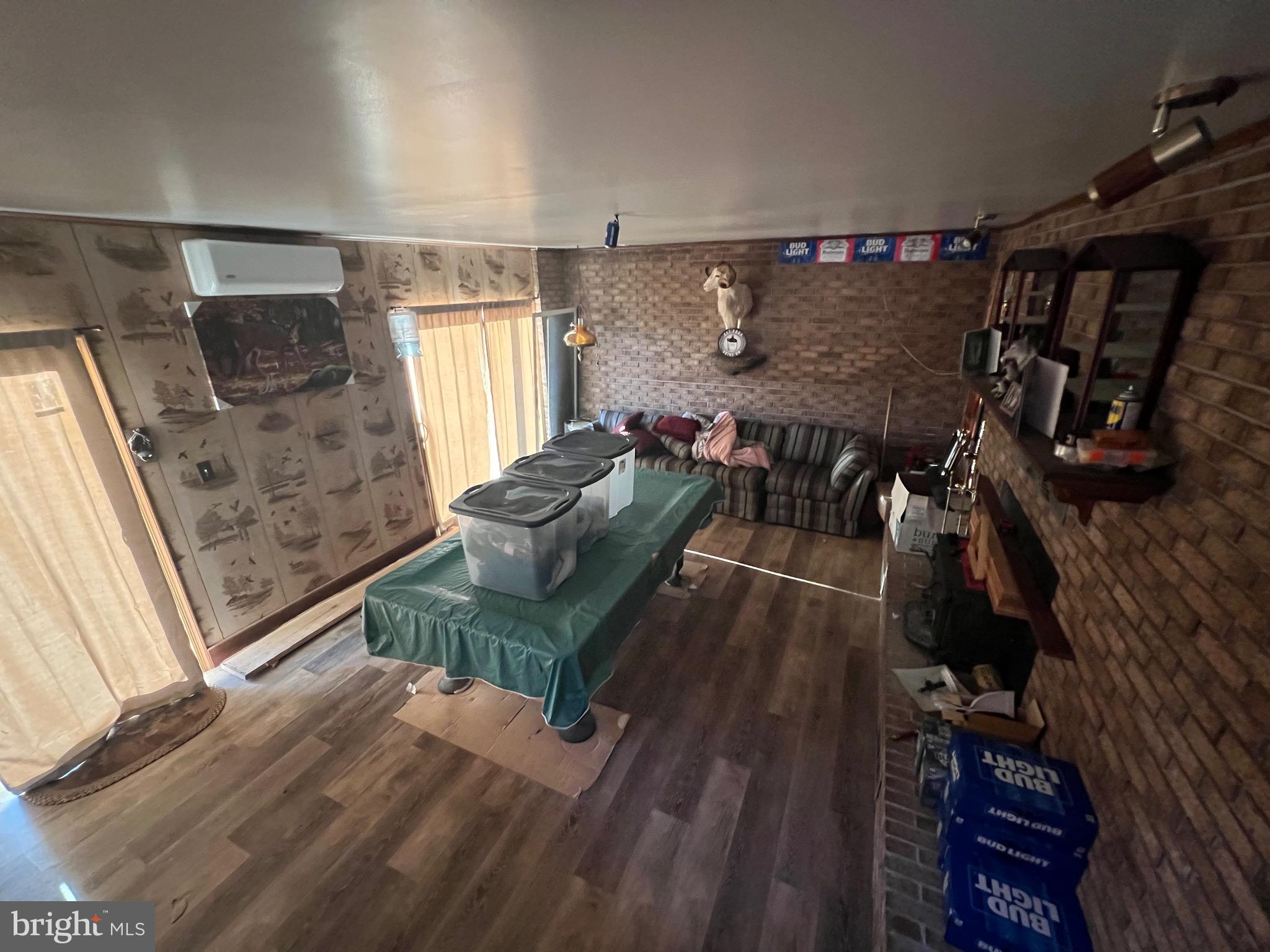 OLD FIELDS OWNERS ASSOCIATION - Residential