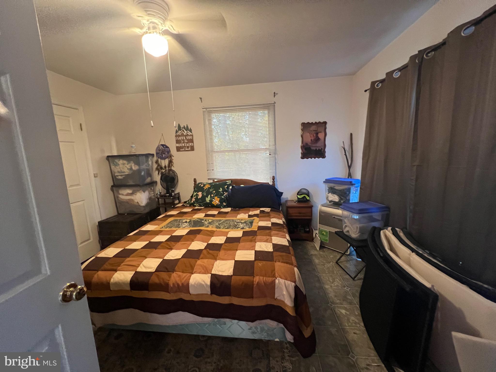 OLD FIELDS OWNERS ASSOCIATION - Residential