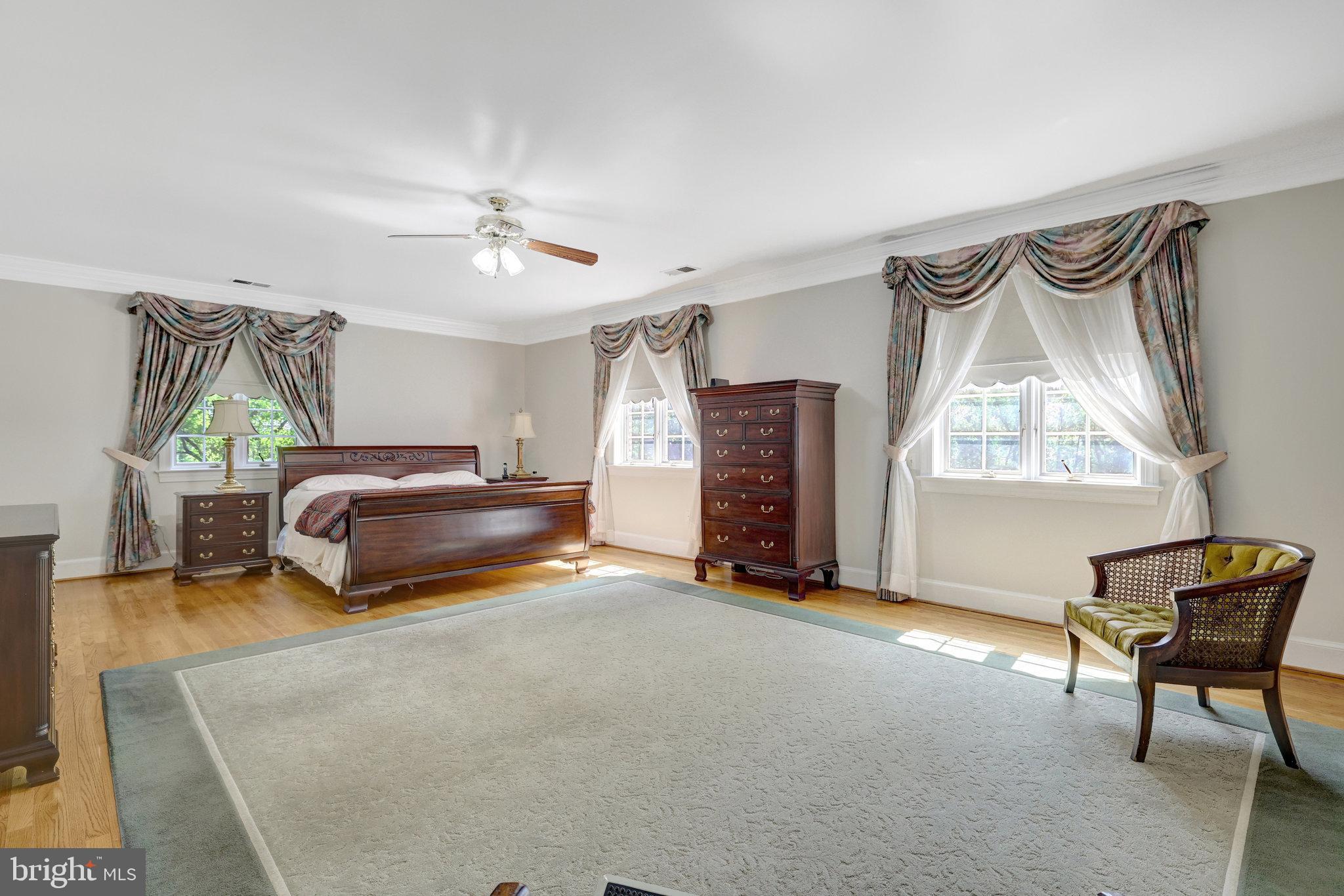 RIVER OAKS - Residential