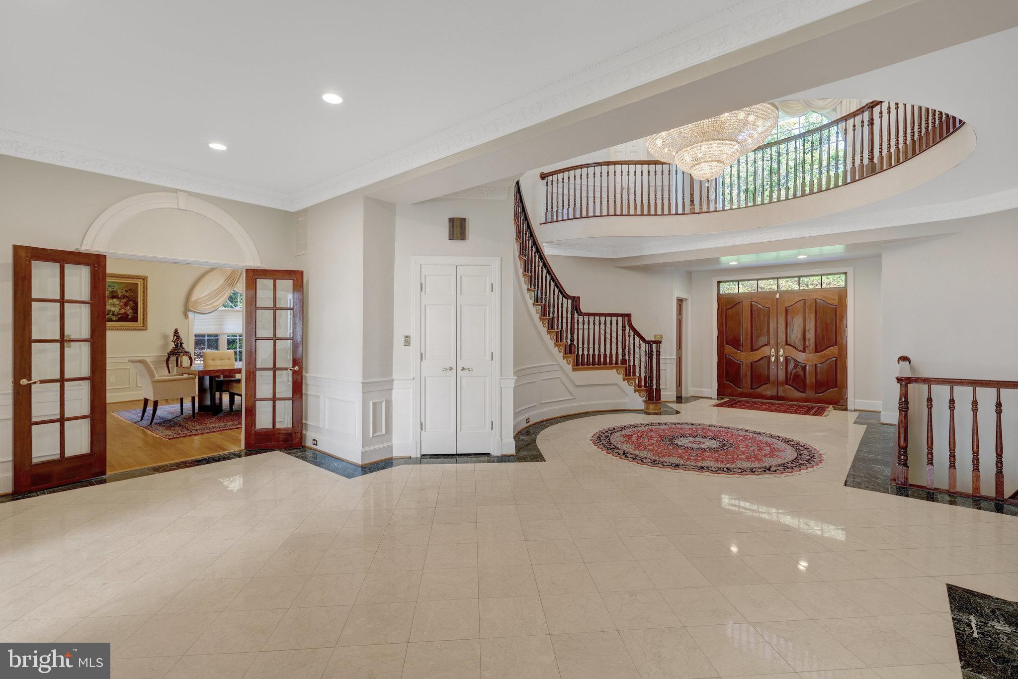 RIVER OAKS - Residential