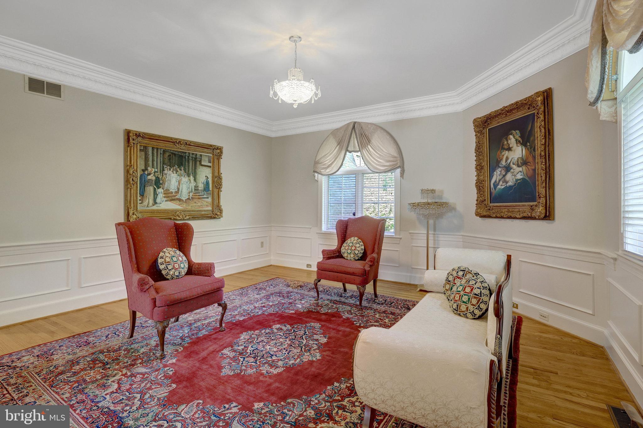 RIVER OAKS - Residential