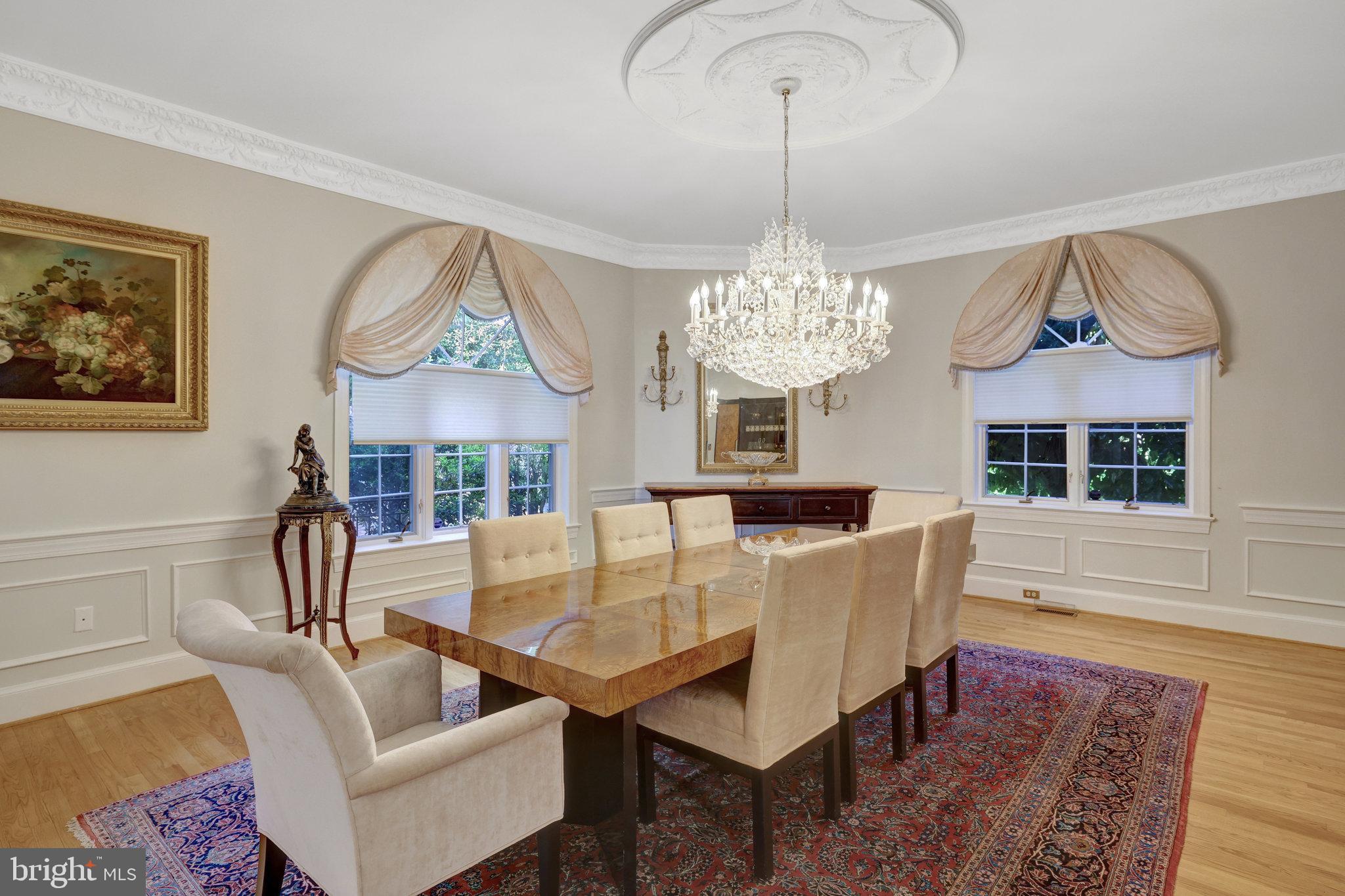 RIVER OAKS - Residential