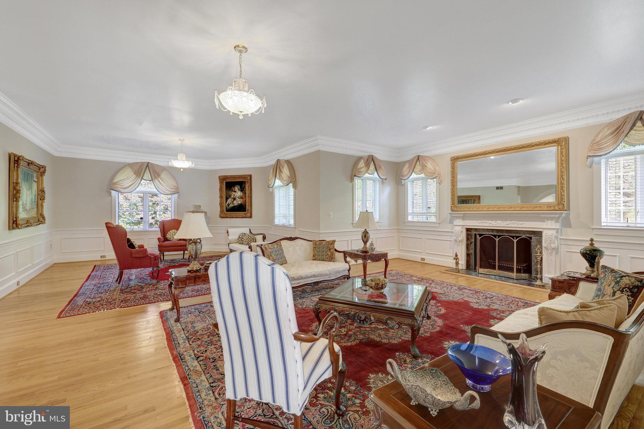 RIVER OAKS - Residential