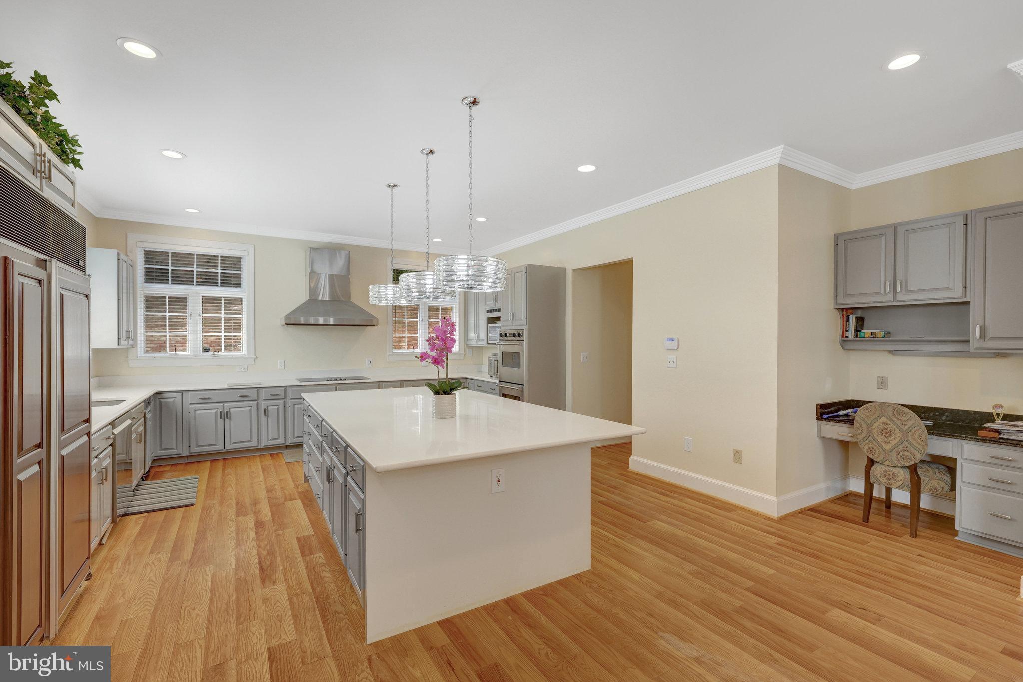 RIVER OAKS - Residential