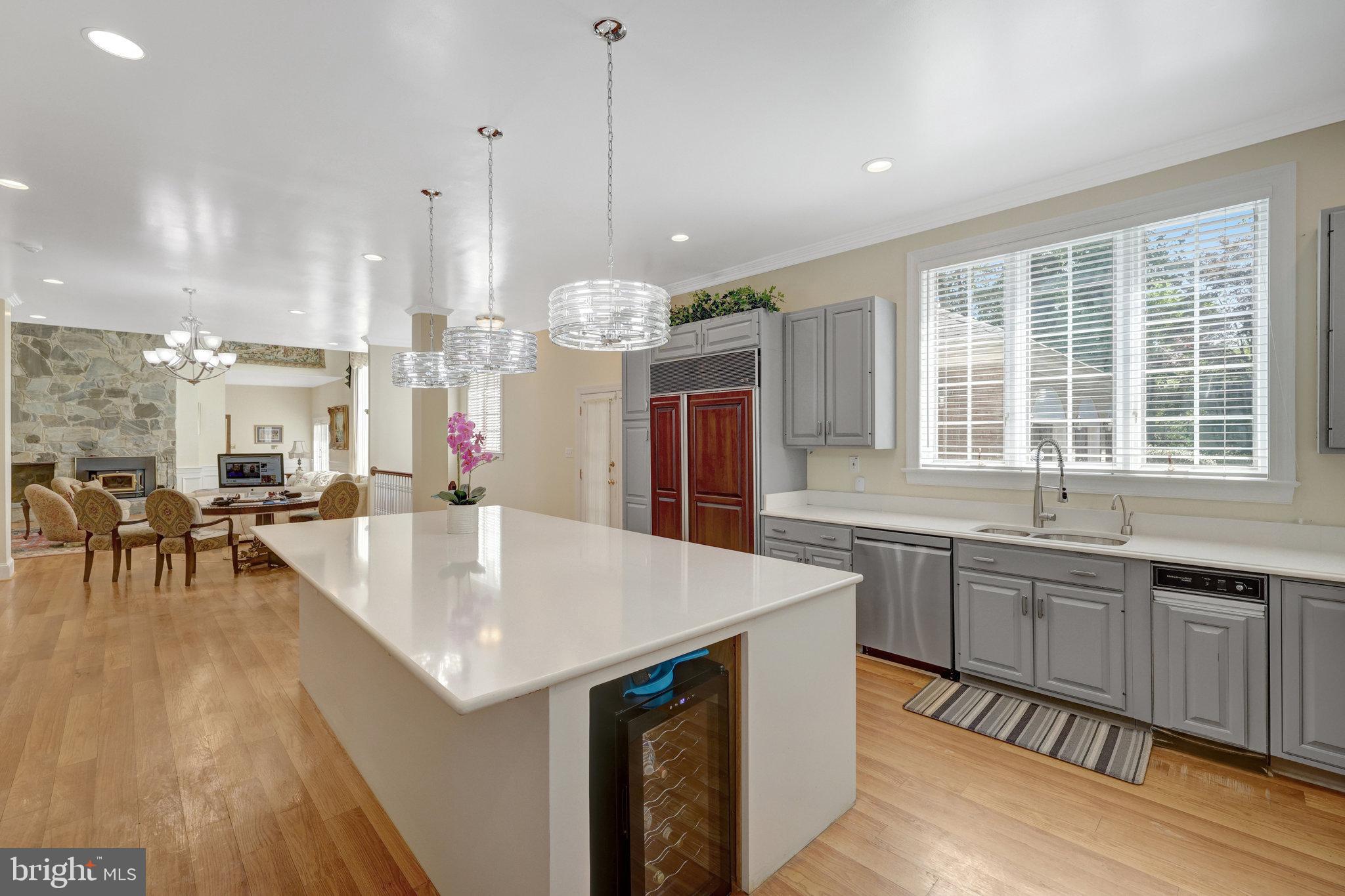 RIVER OAKS - Residential