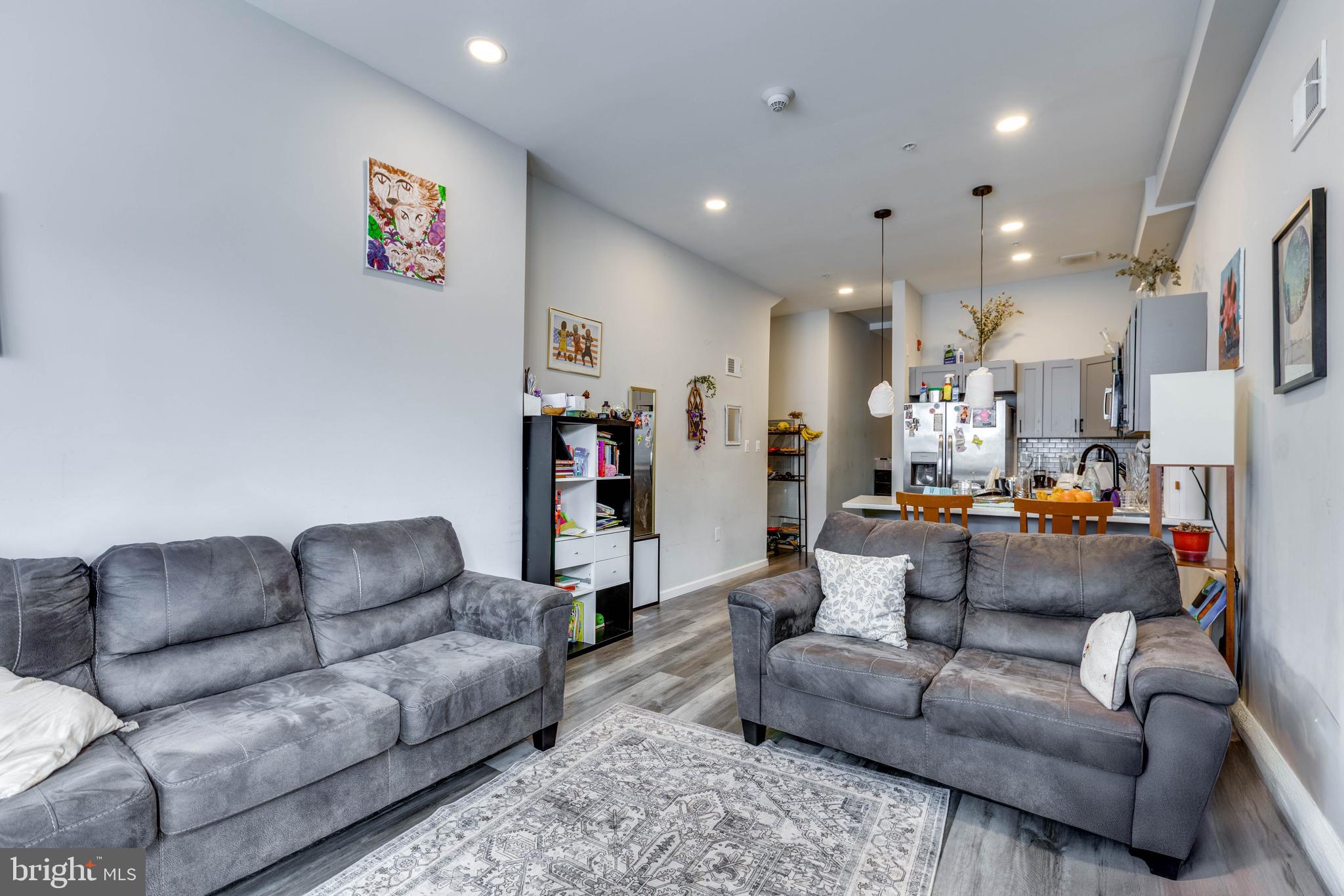 LUDLOW - Residential