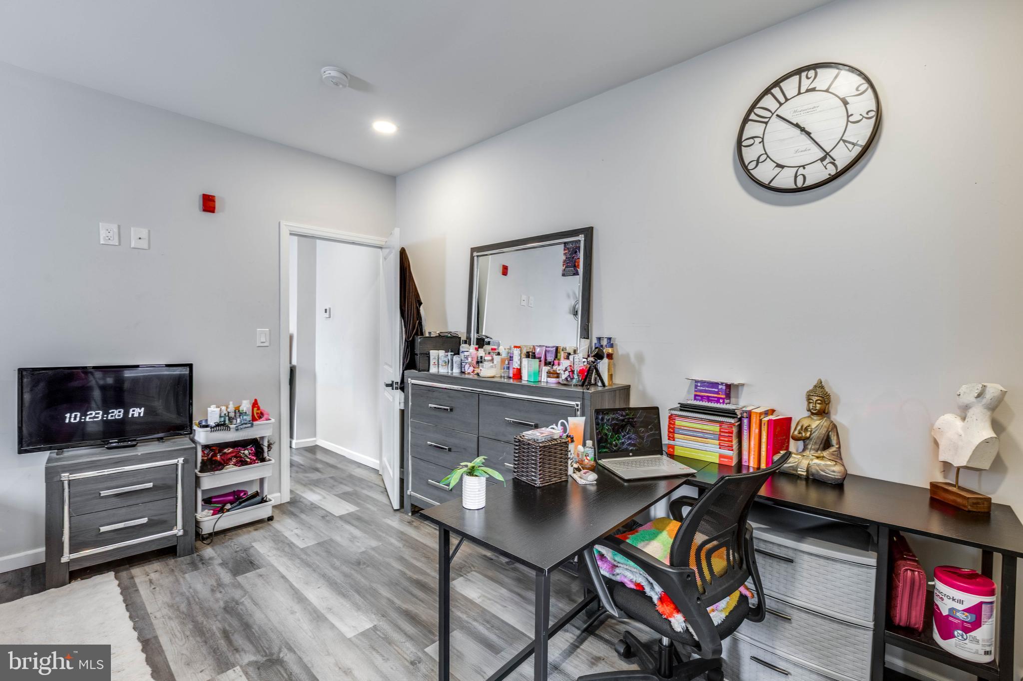 LUDLOW - Residential