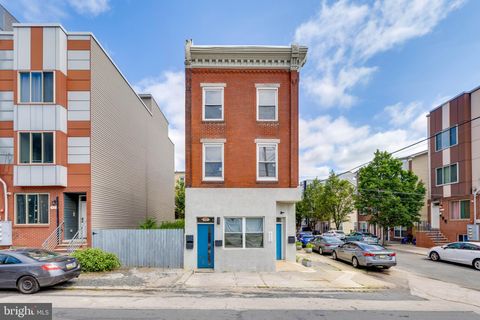 Homes For Sale - 623 W Oxford Street<br/> PHILADELPHIA, PA 19122