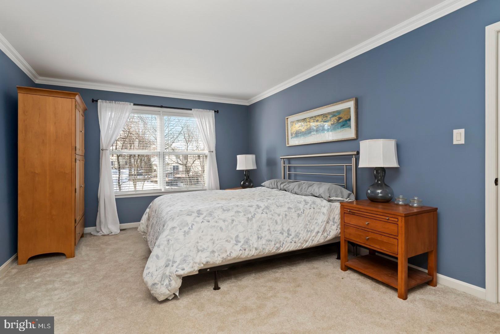 SUMMIT POINTE - Residential