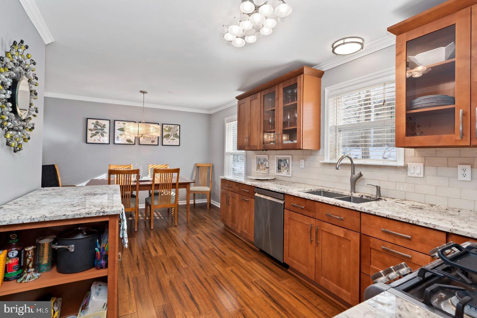 SUMMIT POINTE - Residential