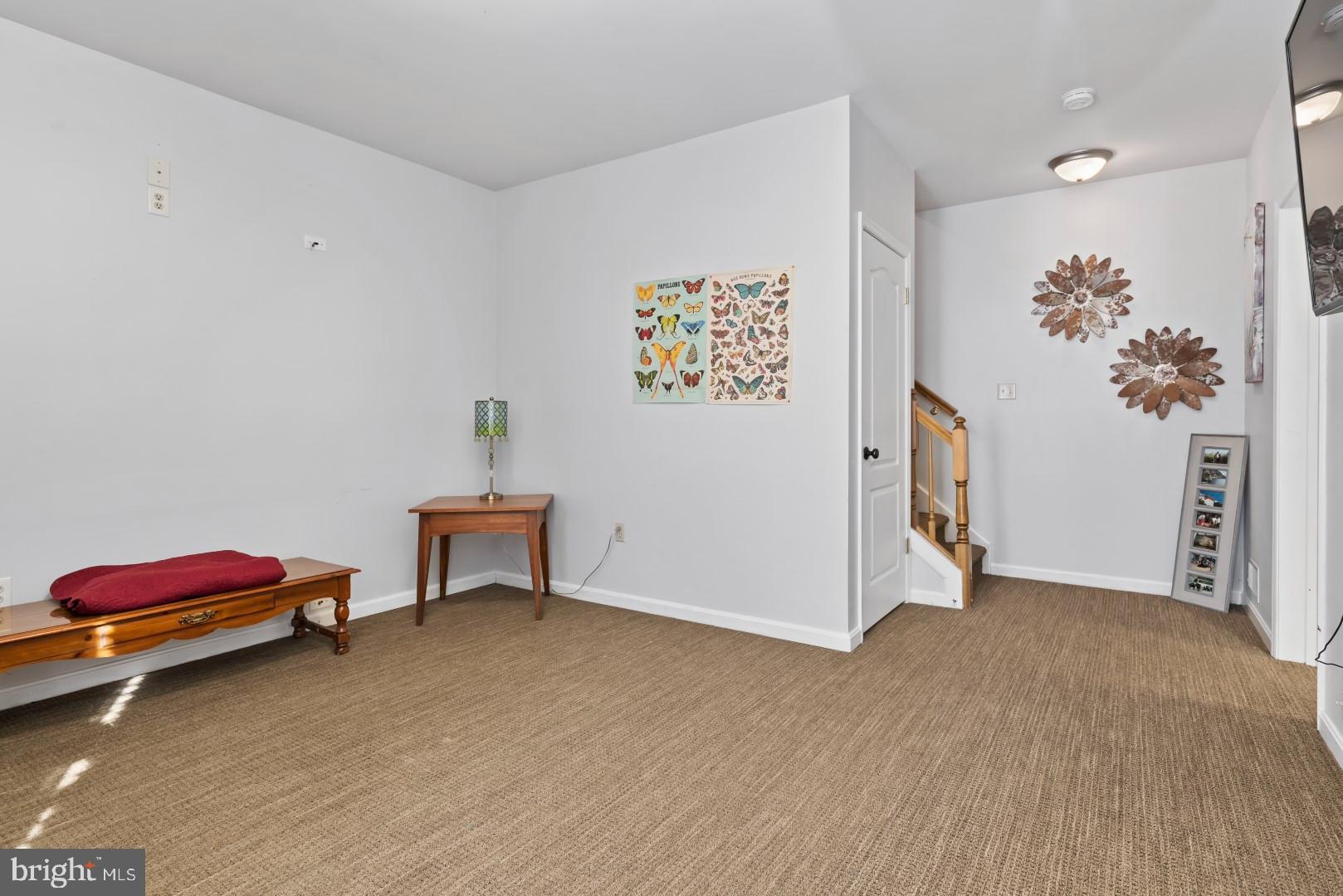 SUMMIT POINTE - Residential