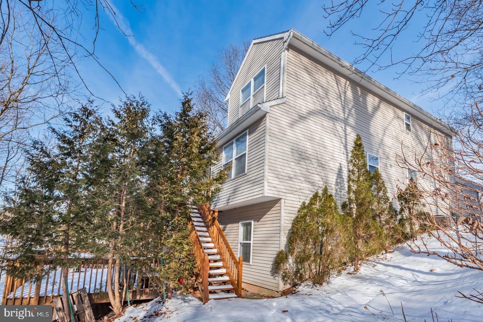 SUMMIT POINTE - Residential