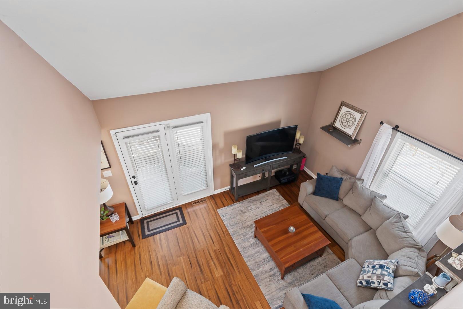 SUMMIT POINTE - Residential