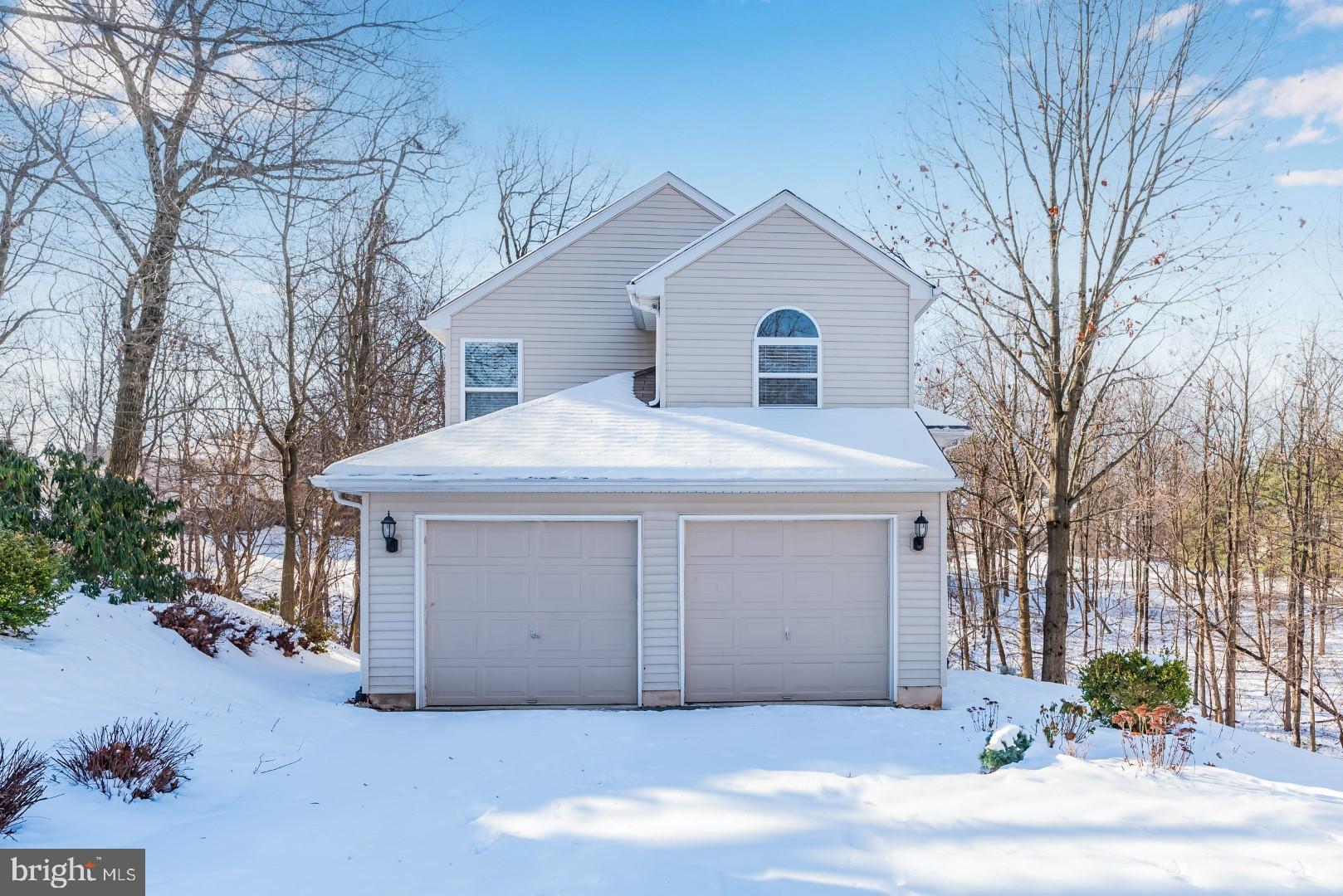 SUMMIT POINTE - Residential