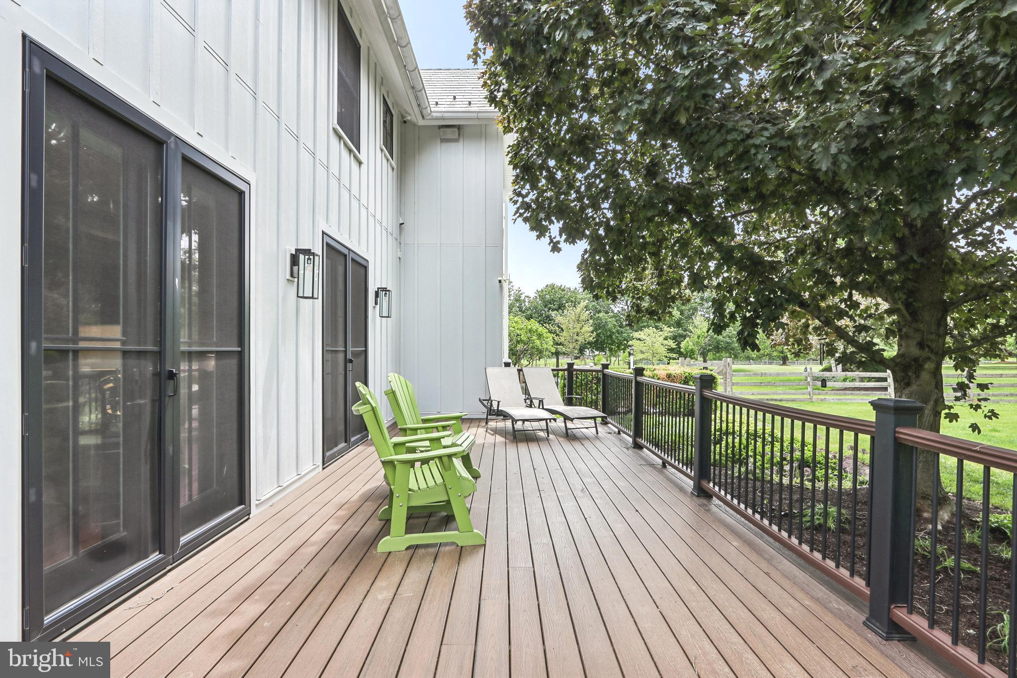 WINDY HOLLOW - Residential
