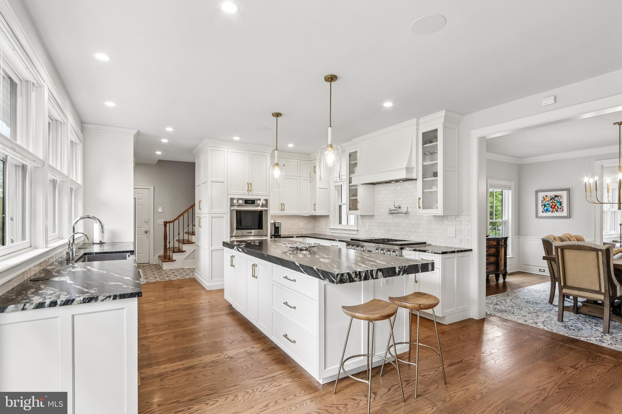 WINDY HOLLOW - Residential