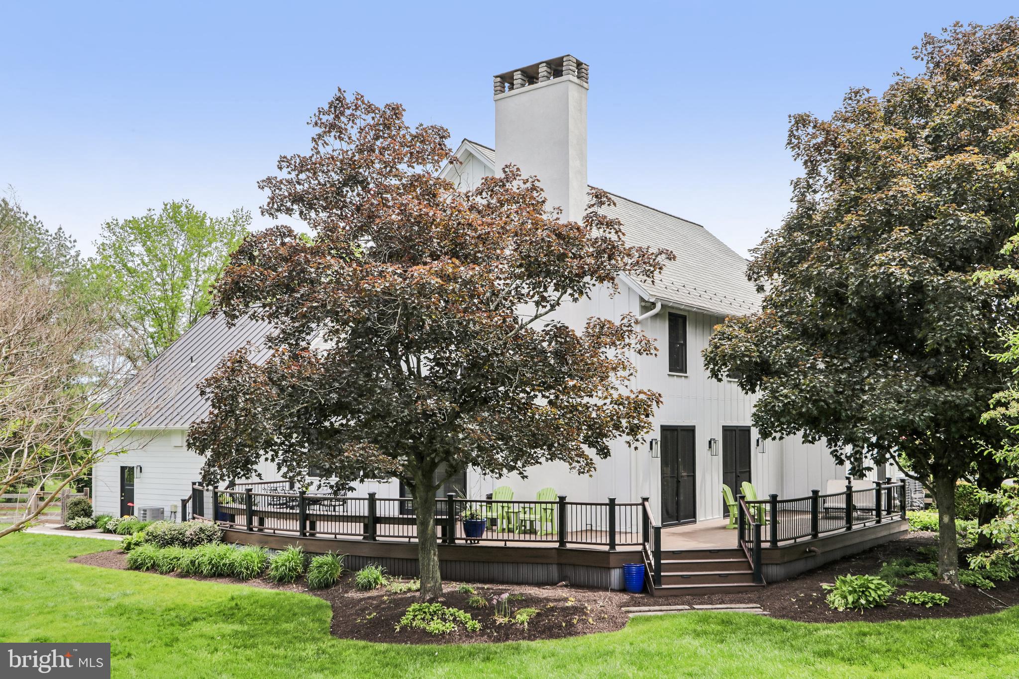 WINDY HOLLOW - Residential