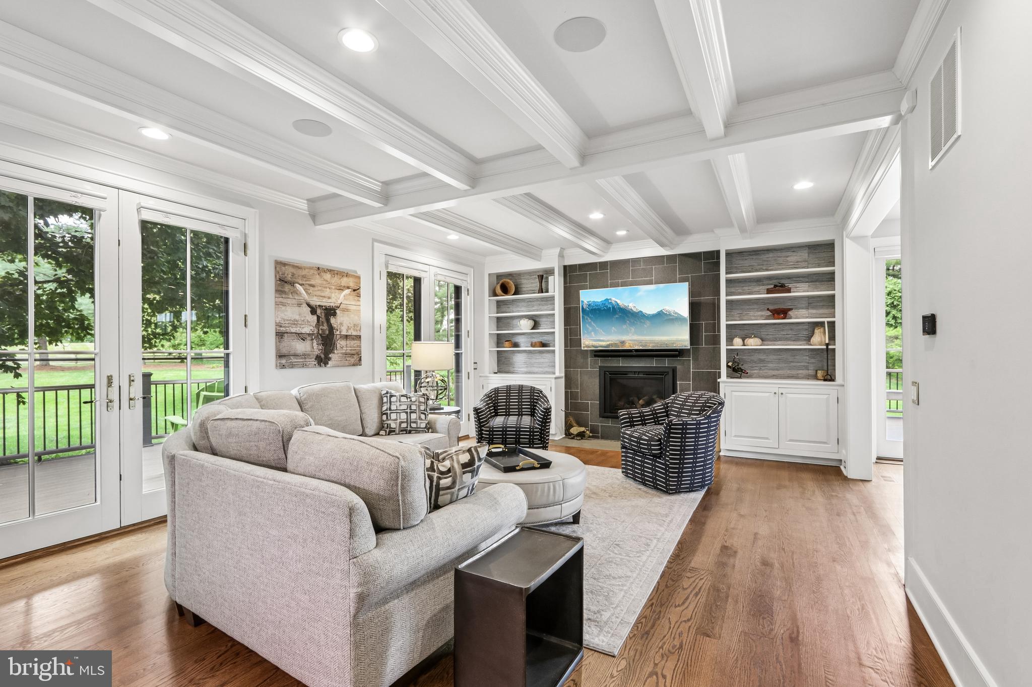 WINDY HOLLOW - Residential