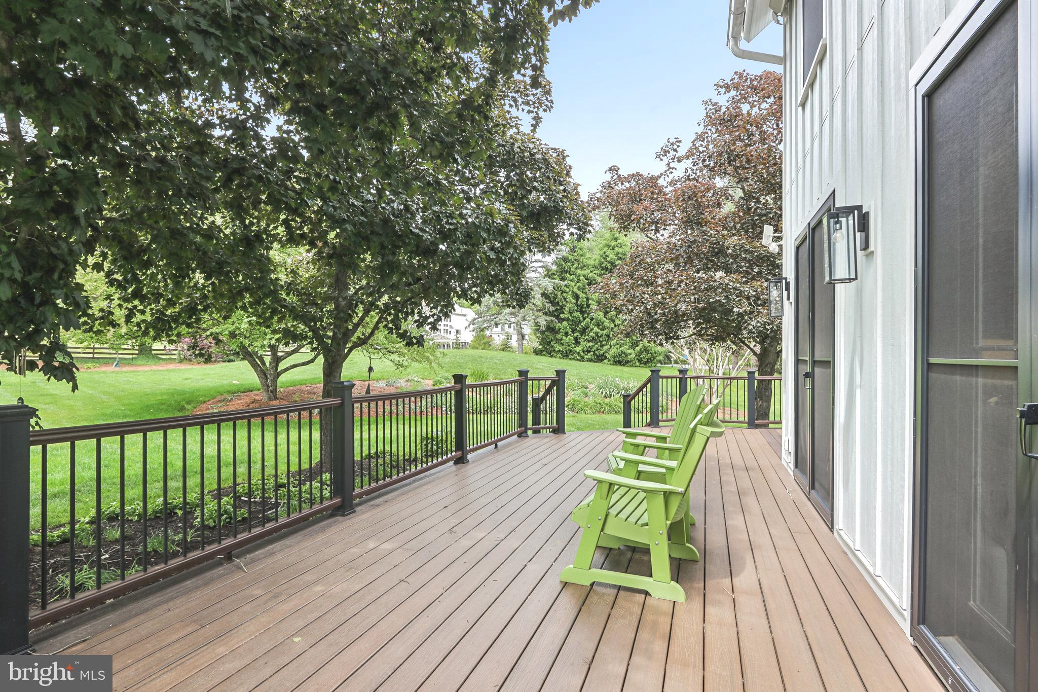 WINDY HOLLOW - Residential