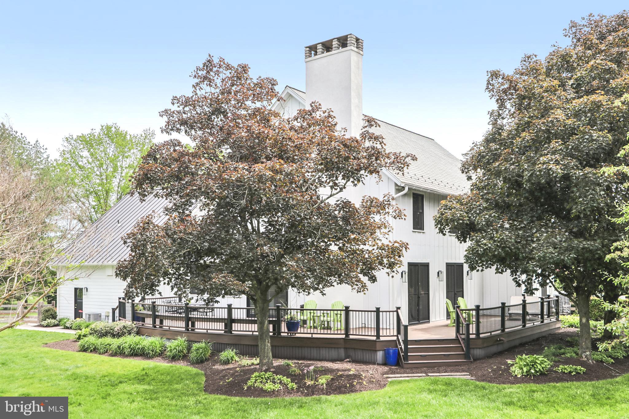 WINDY HOLLOW - Residential