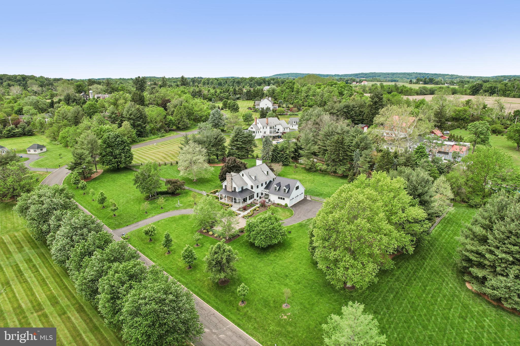 WINDY HOLLOW - Residential