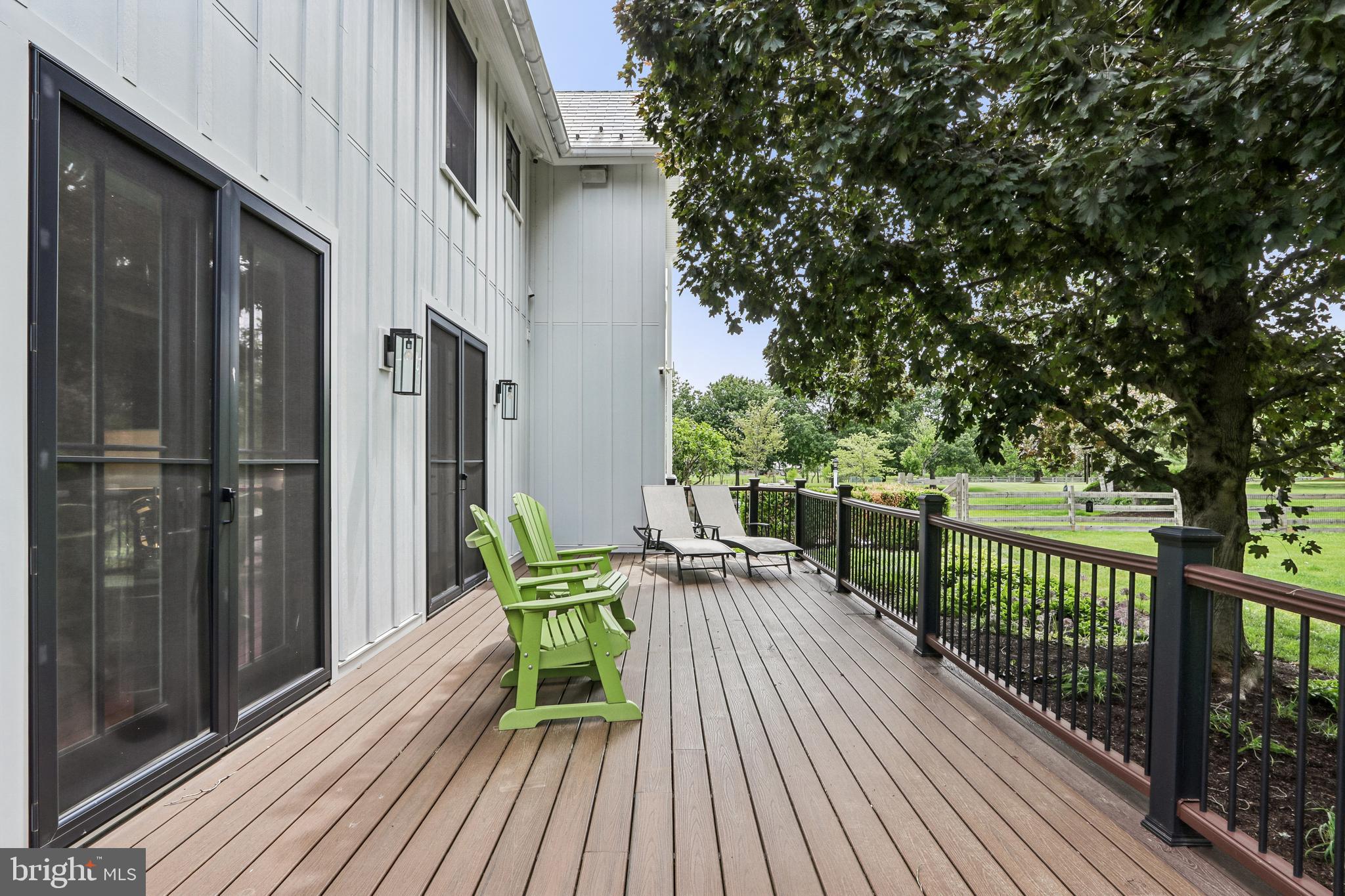 WINDY HOLLOW - Residential