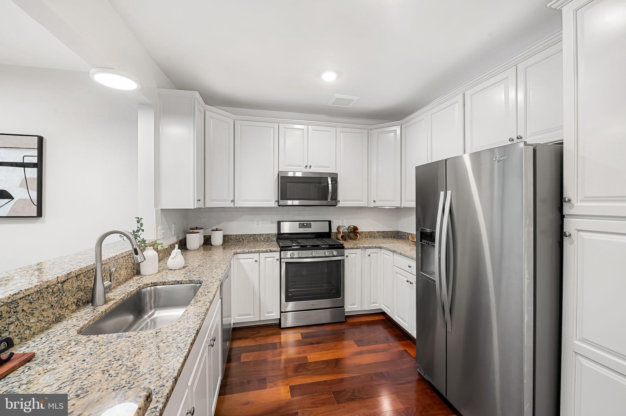 625 QUARRY VIEW COURT 208